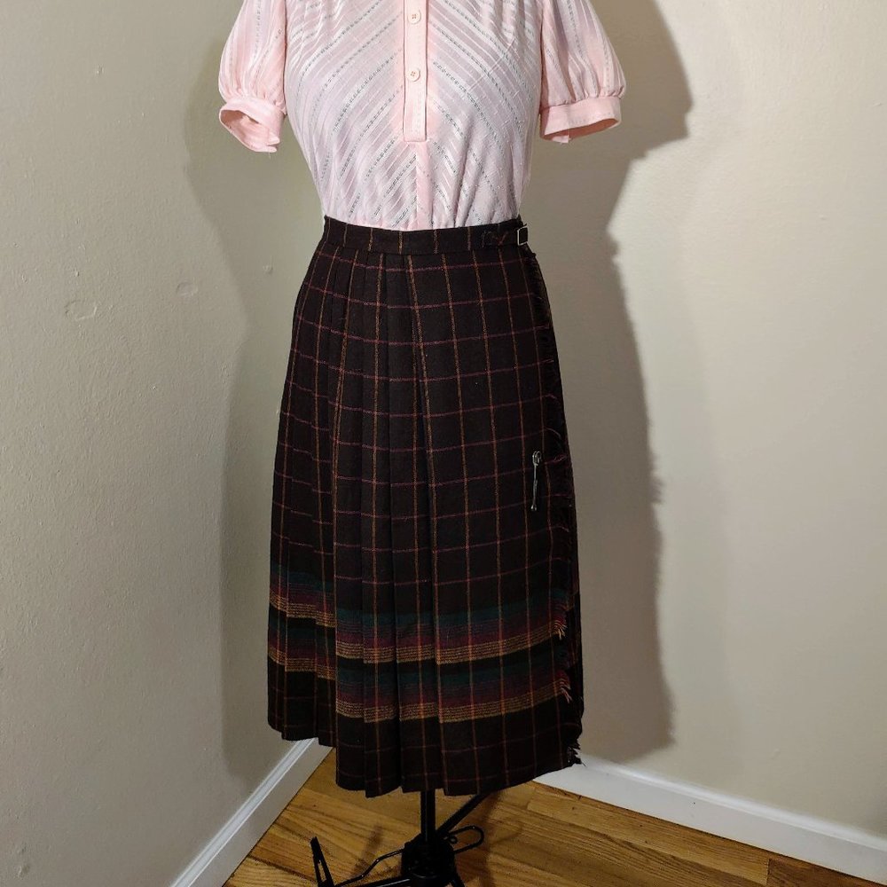 Vintage brown wool wrap skirt tartan detail